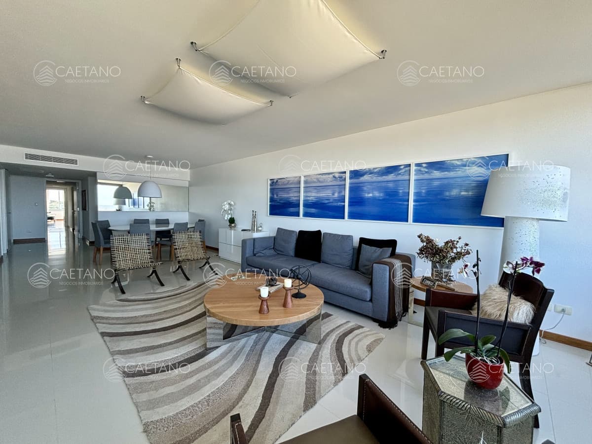 Apartamento en alquiler temporal, de 3 dormitorios, en playa brava — foto 2