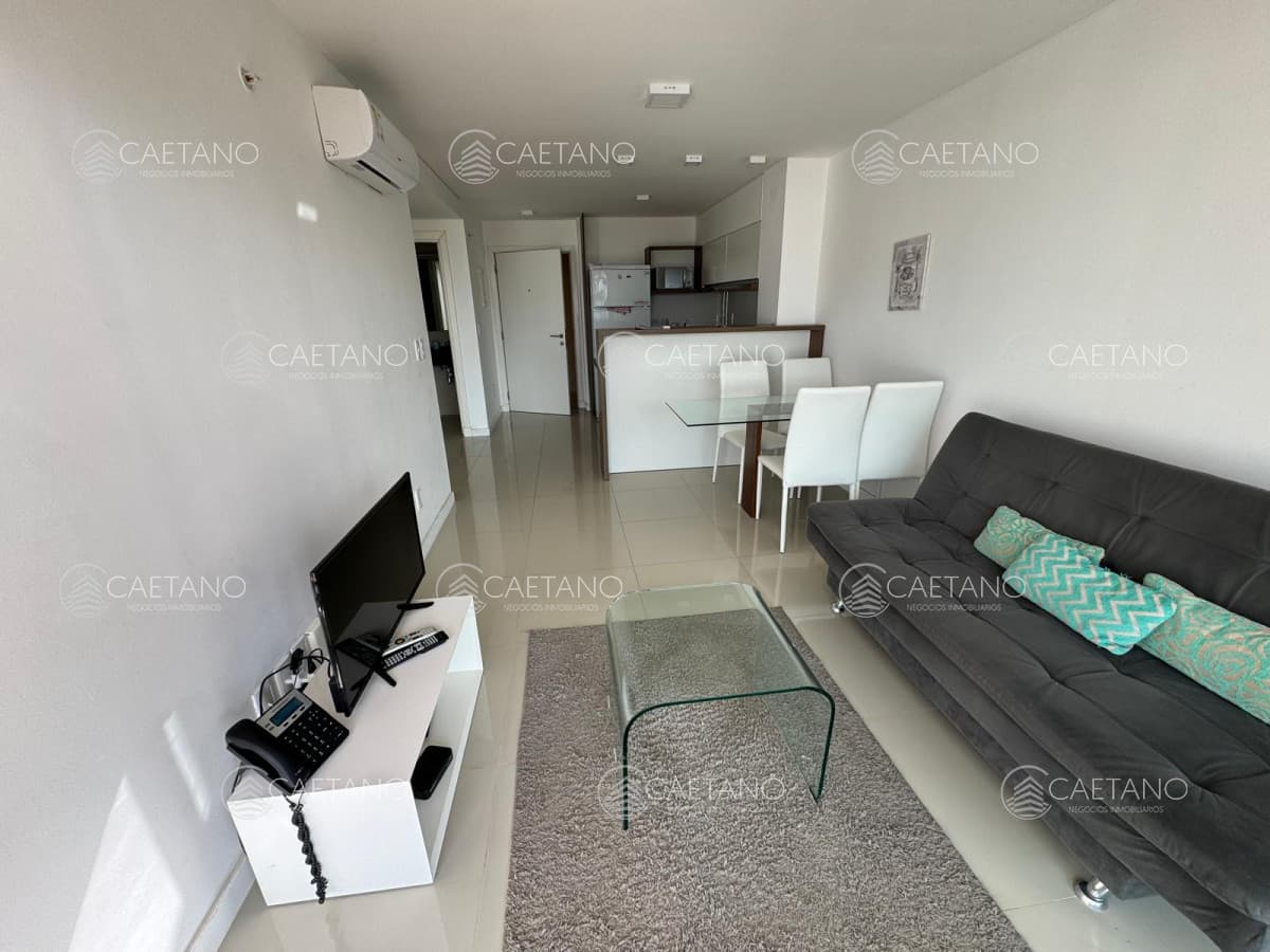 Apto 1 dorm, + plus y balcón — foto 3