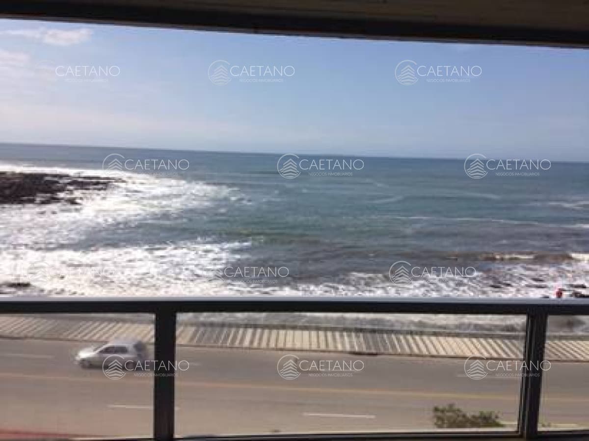 Apartamento en Alquiler de termporada, frente al mar- 3 dormitorios