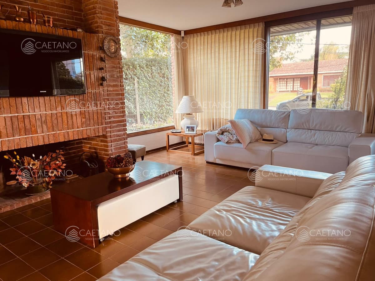 Vendo hermosa casa en playa Mansa