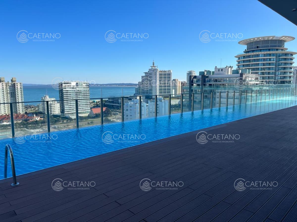 Vista a Playa Mansa un dormitorio y medio