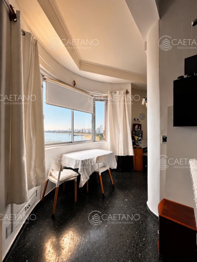 Apartamento en edificio emblematico con vista al mar en venta — foto 3
