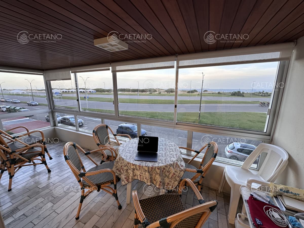 Vende apartamento de 3 dormitorios en Playa Brava, Punta del Este — foto 2