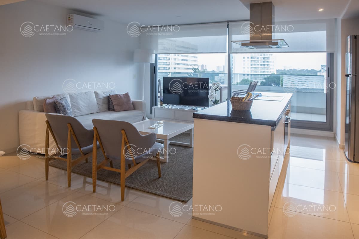 Vende apartamento en Brava, Punta del Este de 3 dormitorios con vista al mar. — foto 2