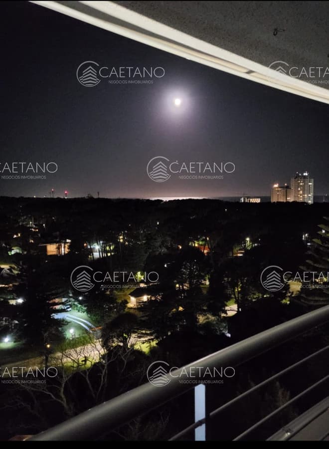 Venta apartamento 2 dormitorios. Punta del Este, Roosevelt.