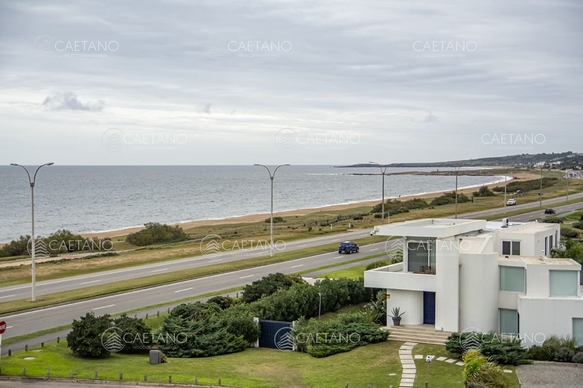 Apartamento de 2 dormitorios en Playa Mansa , Punta del este — foto 2