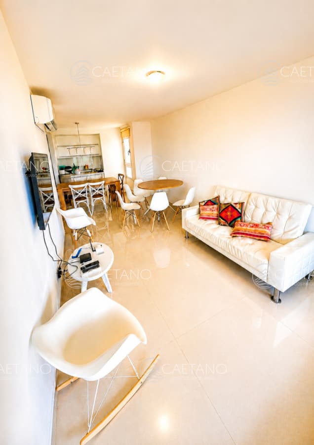 Apartamento de 2 dormitorios
