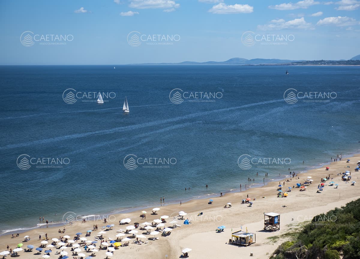 Apartamento en playa de Mansa, Punta del Este a pasos del mar! — foto 2