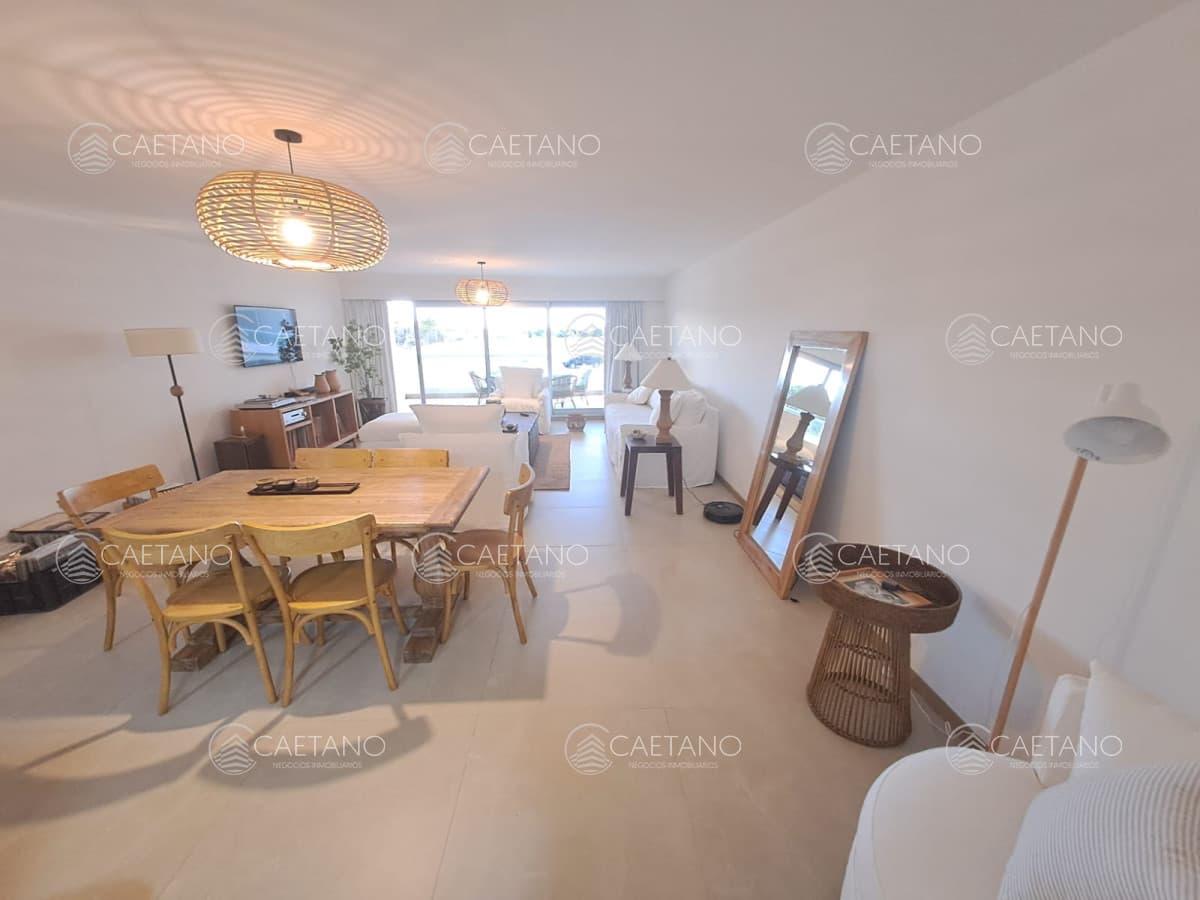 Departamento de 2 dormitorios en venta, Playa Brava, Punta del Este. Silente — foto 2