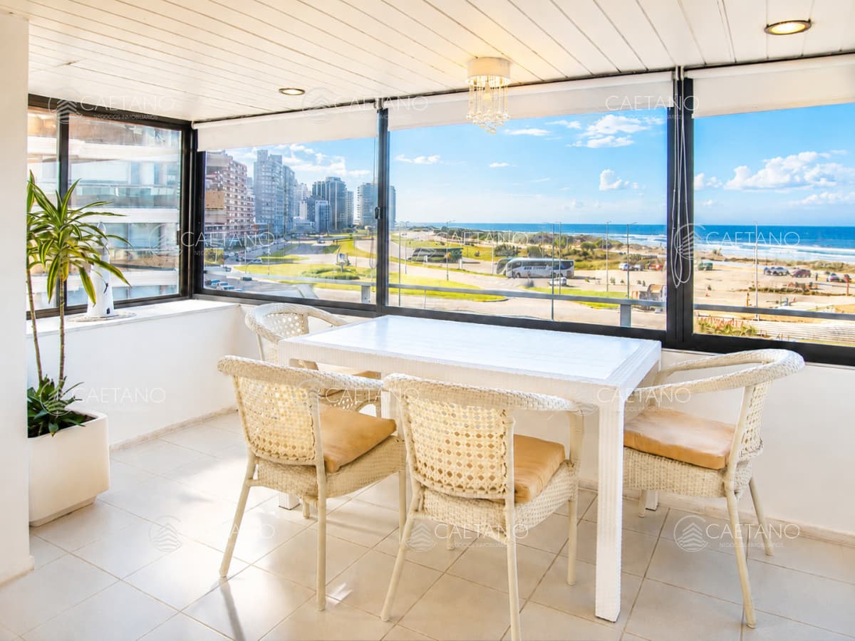 Apartamento de 3 dormitorios en Playa brava — foto 3