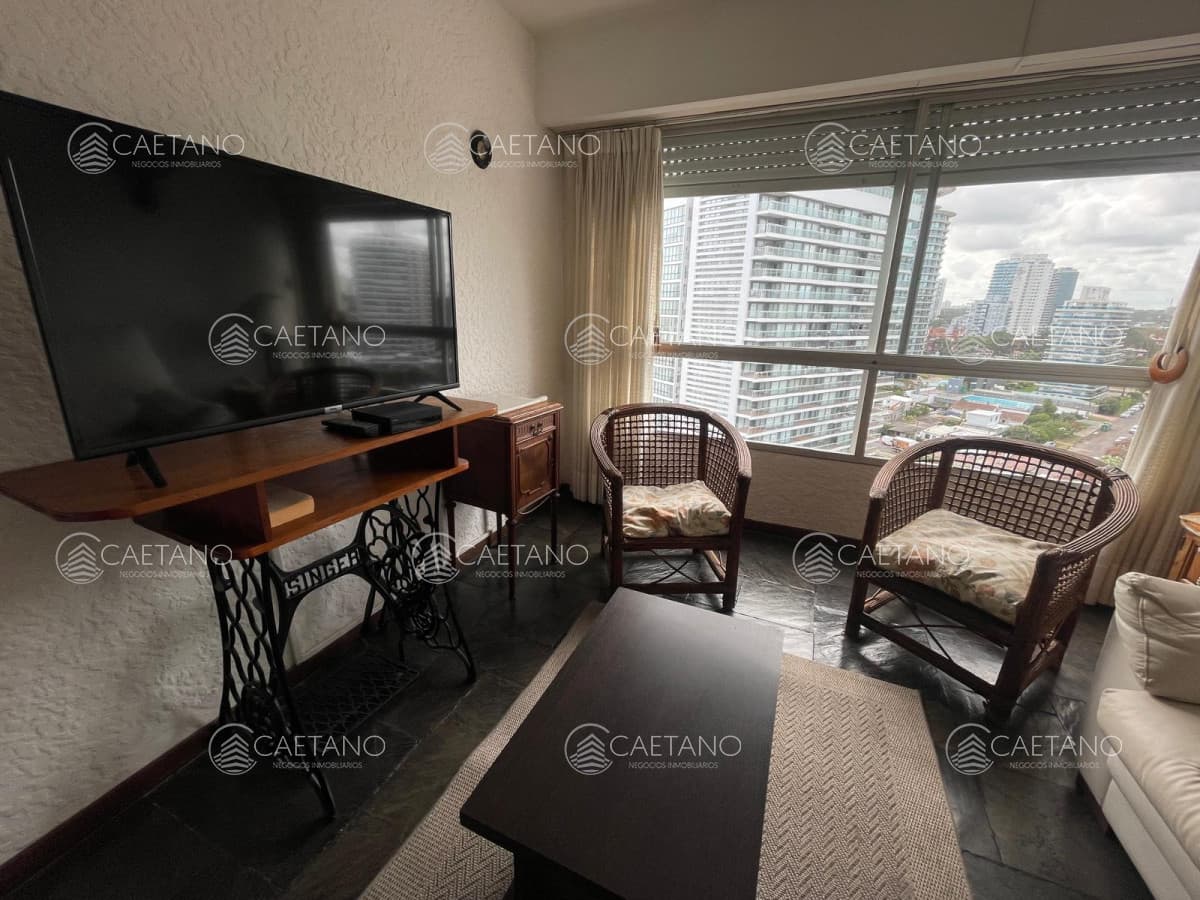 Departamento en venta en Brava - Punta del Este de 1 dormitorio y medio. — foto 3