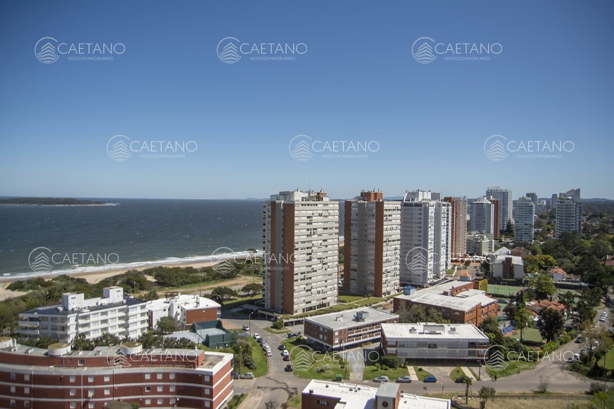 MIAMI BOULEVARD, PUNTA DEL ESTE, PLAYA MANSA, DOS DORMITORIOS , PRIMERAS PARADAS