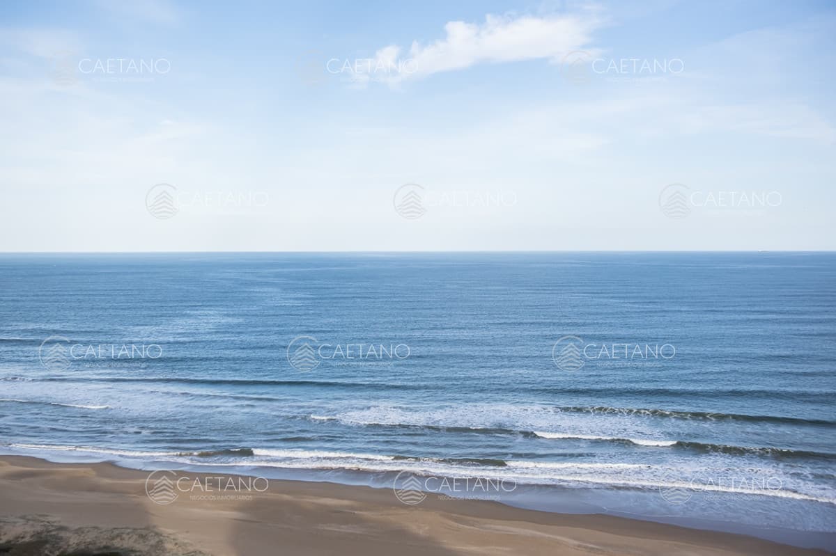 Espectacular departamento frente al mar en venta, 2 dorm + dep en venta — foto 3