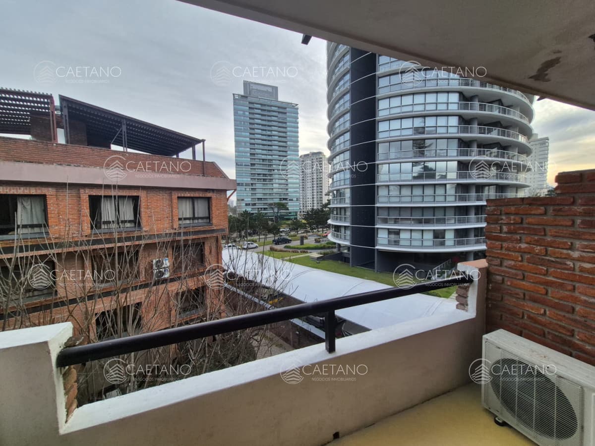 Apartamento a la venta de 1 dormitorio en Roosevelt