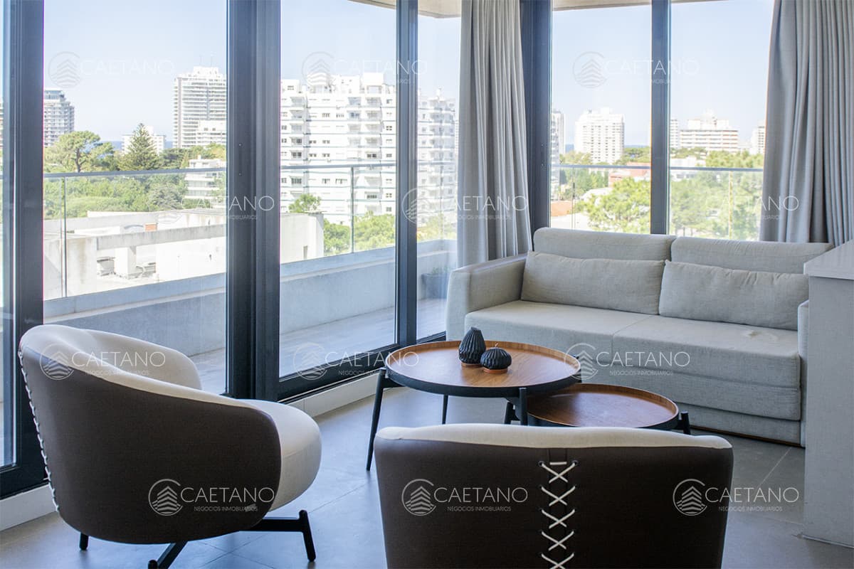 Vende apartamento de 1 dormitorio, en Aidy Grill, Punta del Este.