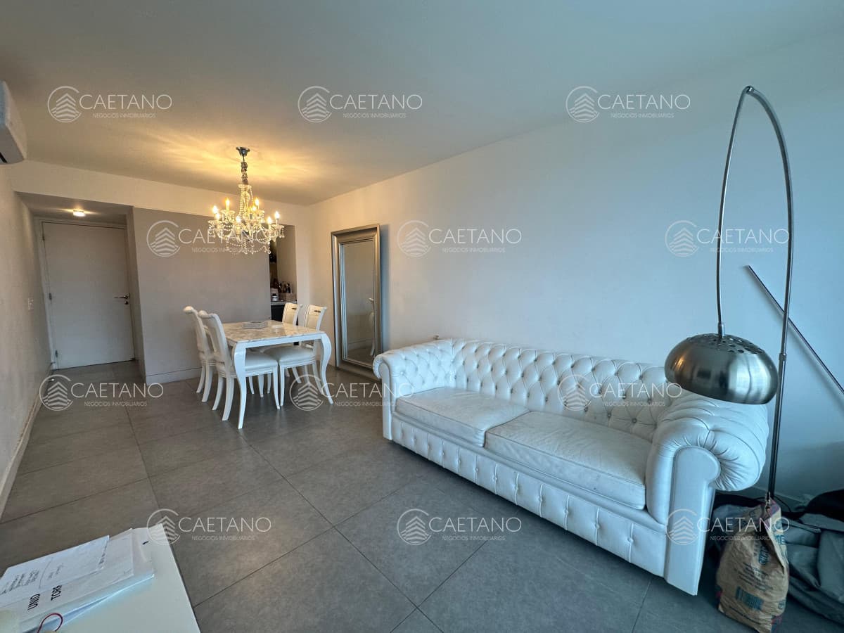 Vende apartamento de 2 dormitorios en Roosevelt Punta del Este. — foto 2