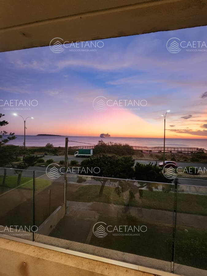 Con hermosa vista le traemos en venta este comodo Departamento — foto 3