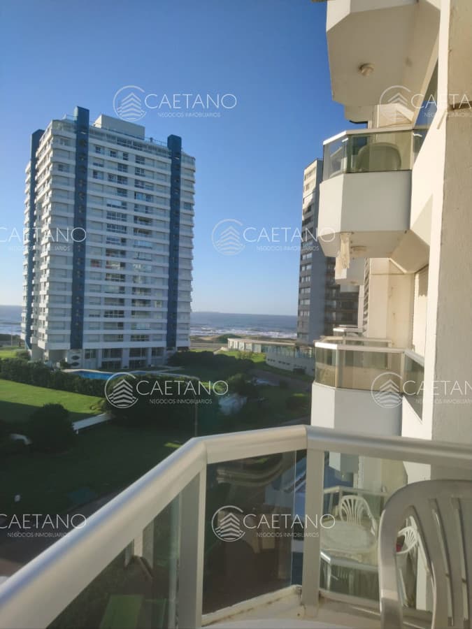 Apartamento en venta  de 3 dormitorios en Edificio Torre Marina, Punta del este