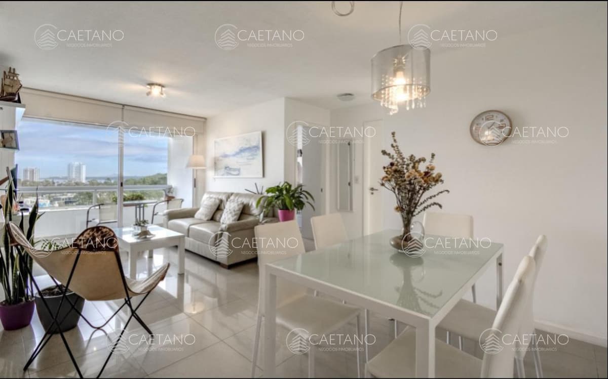 En venta apartamento de 2 dormitorios en Jardines de la Sierra, en Punta del Este — foto 3