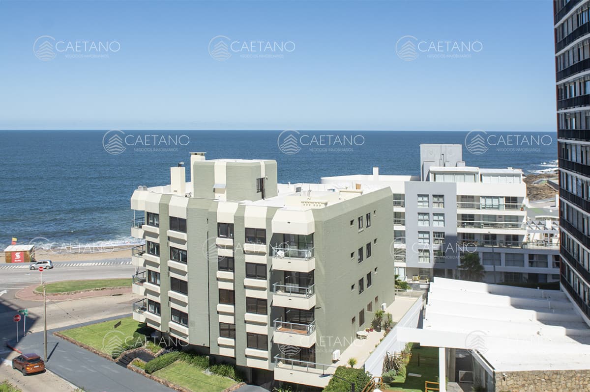 Apartamento de 2 dormitorios con vista al mar en venta en Peninsula. — foto 2