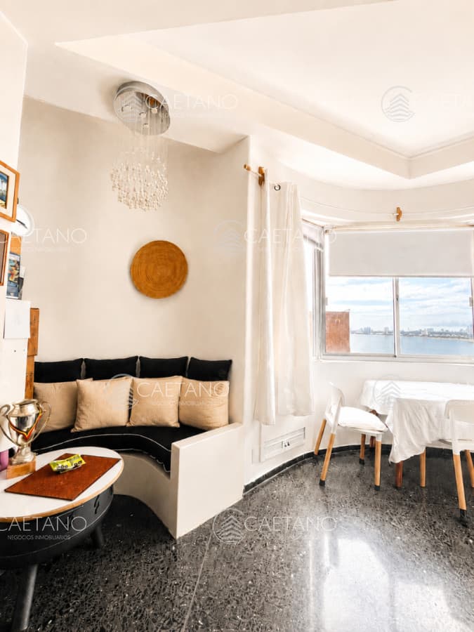 Apartamento en edificio emblematico con vista al mar en venta — foto 2
