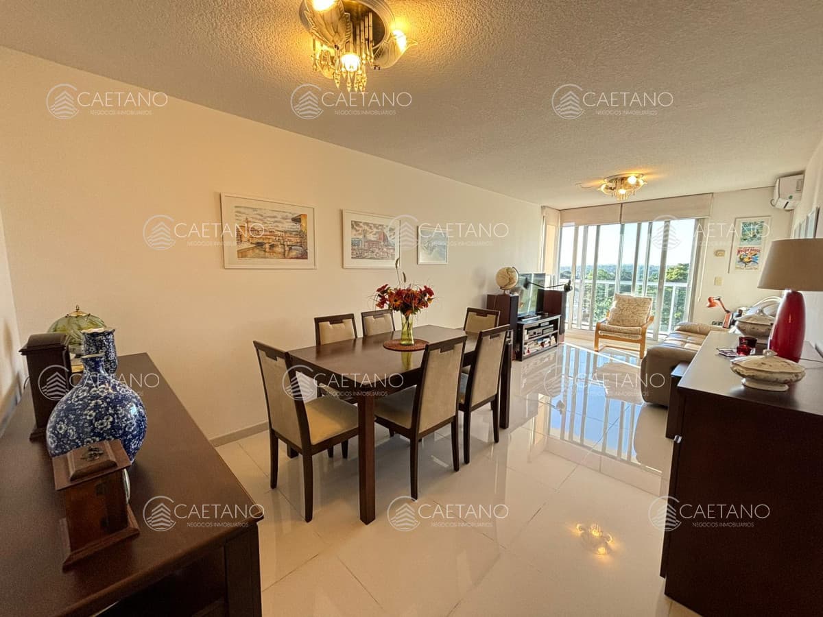 Apartamento de 2 dormitorios en Av. Roosevelt, Punta del este , Maldonado — foto 2
