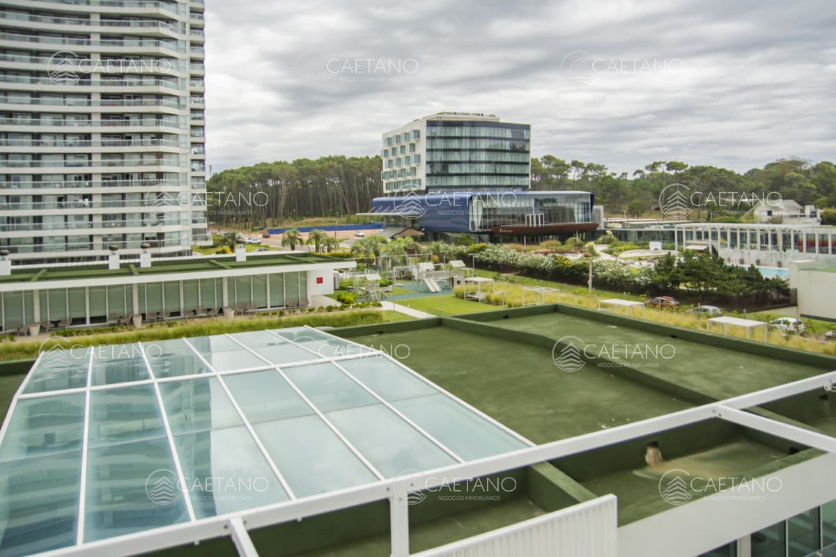 Venta apartamento 3 dormitorios. Playa brava, Punta del Este. — foto 2