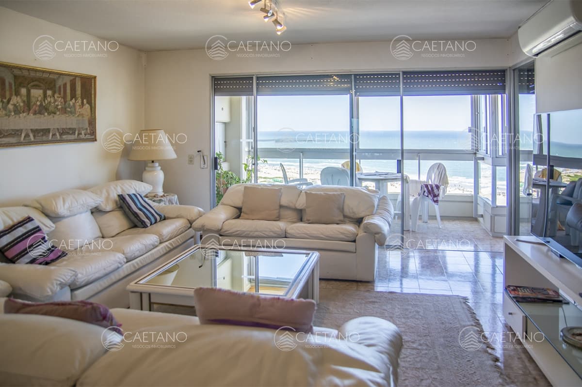 APARTAMENTO EN VENTA CON VISTA BRAVA, EXCELENTE CONSTRUCCION — foto 3