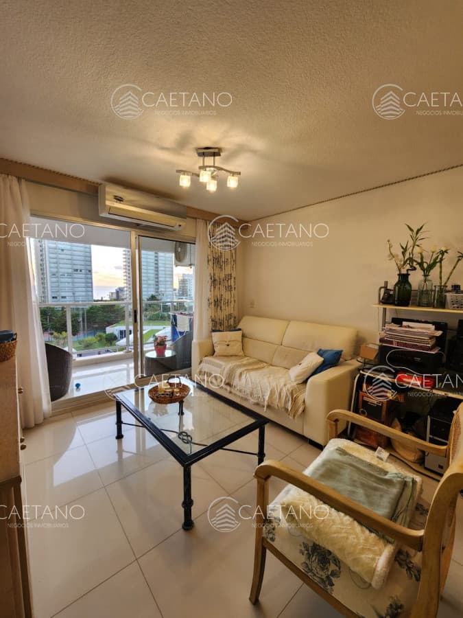 Apartamento en venta frente al mar 2 dormitorios , Playa Mansa — foto 2