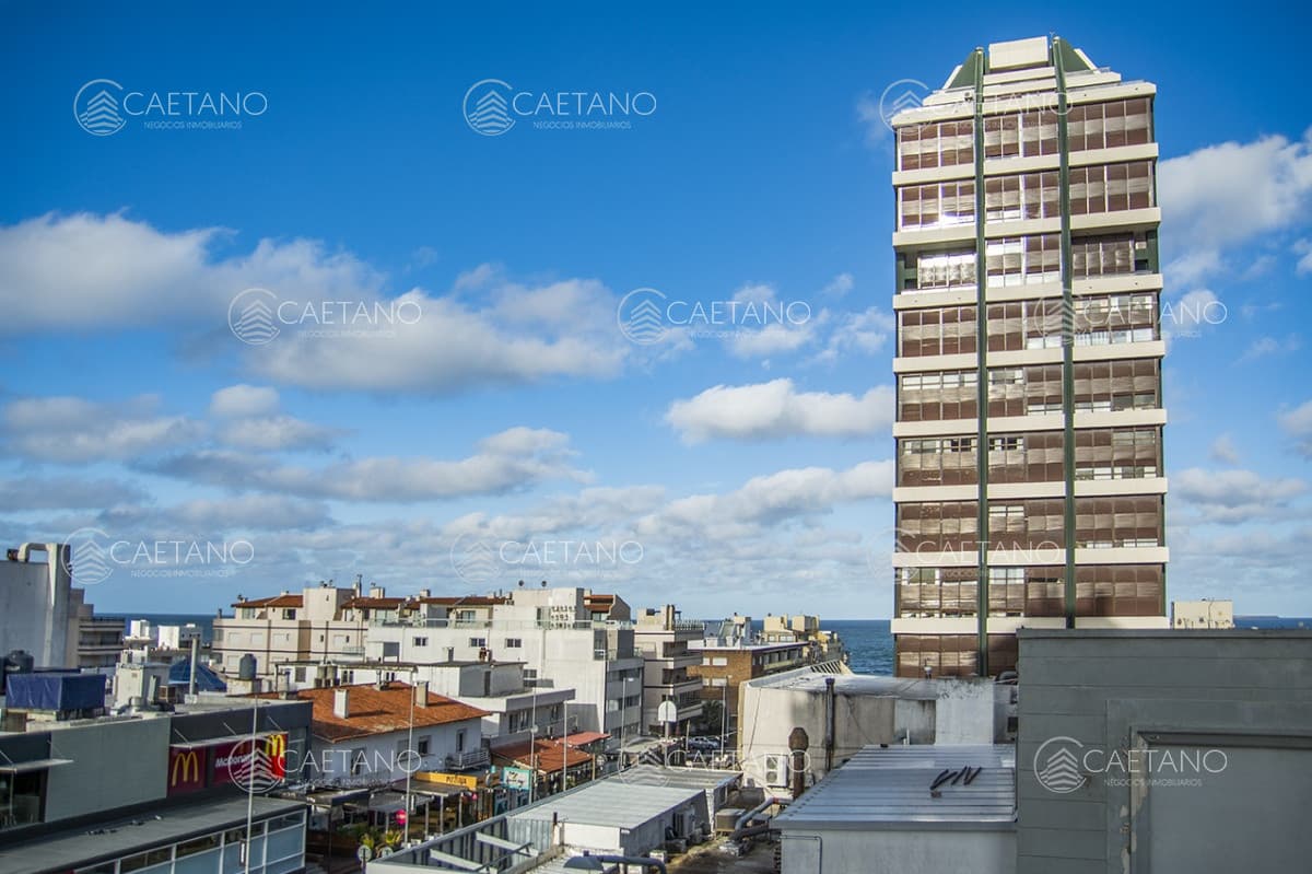 Apartamento monoambiente en venta en LUX TOWER, Peninsula.