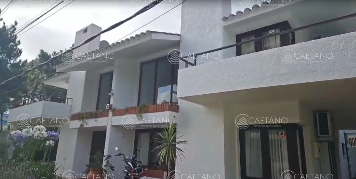 Venta casa 6 dormitorios. Playa brava, Punta del Este. — foto 2
