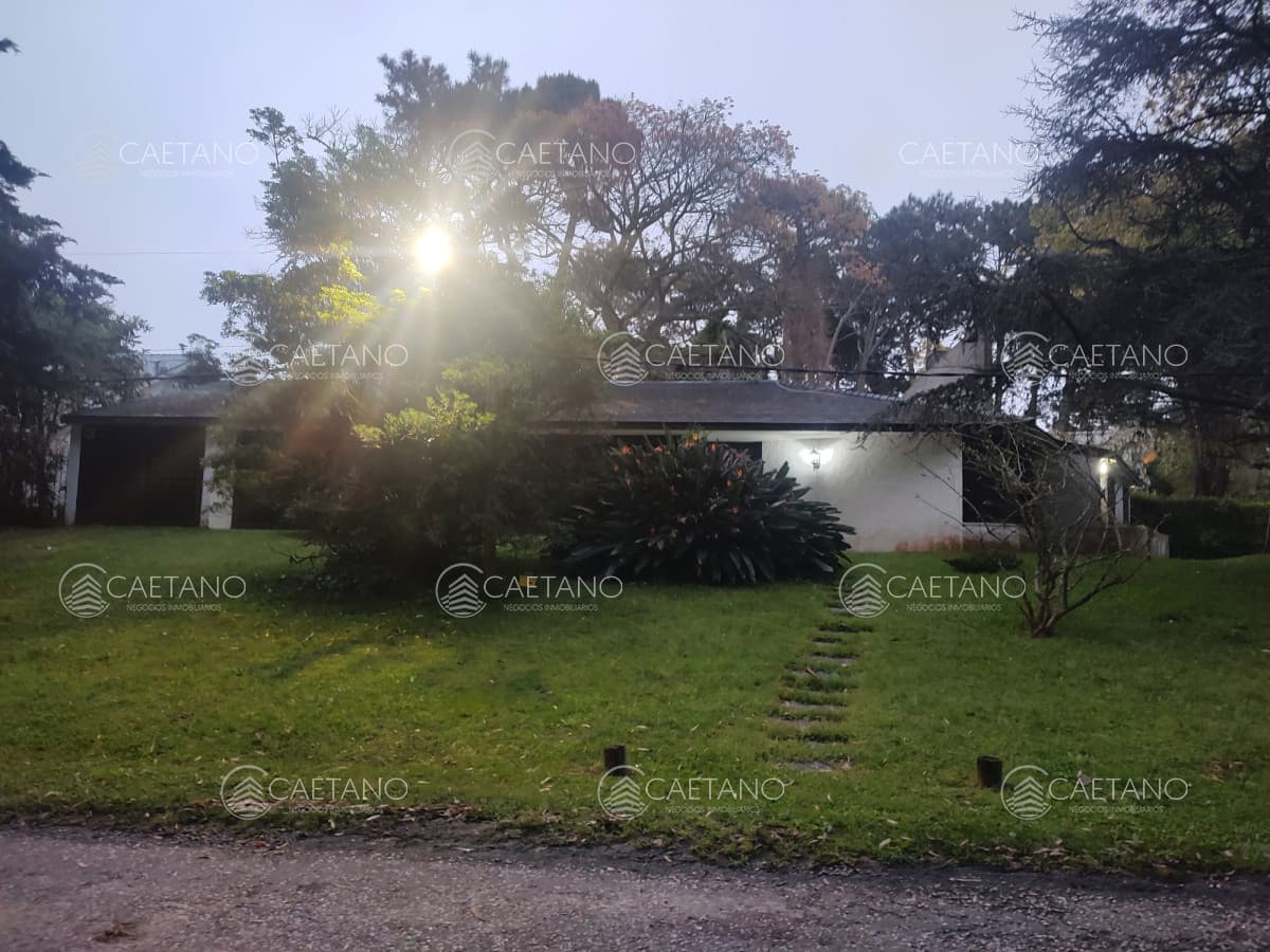 En venta Casa en Lugano - Punta del Este de 3 dormitorios. — foto 2
