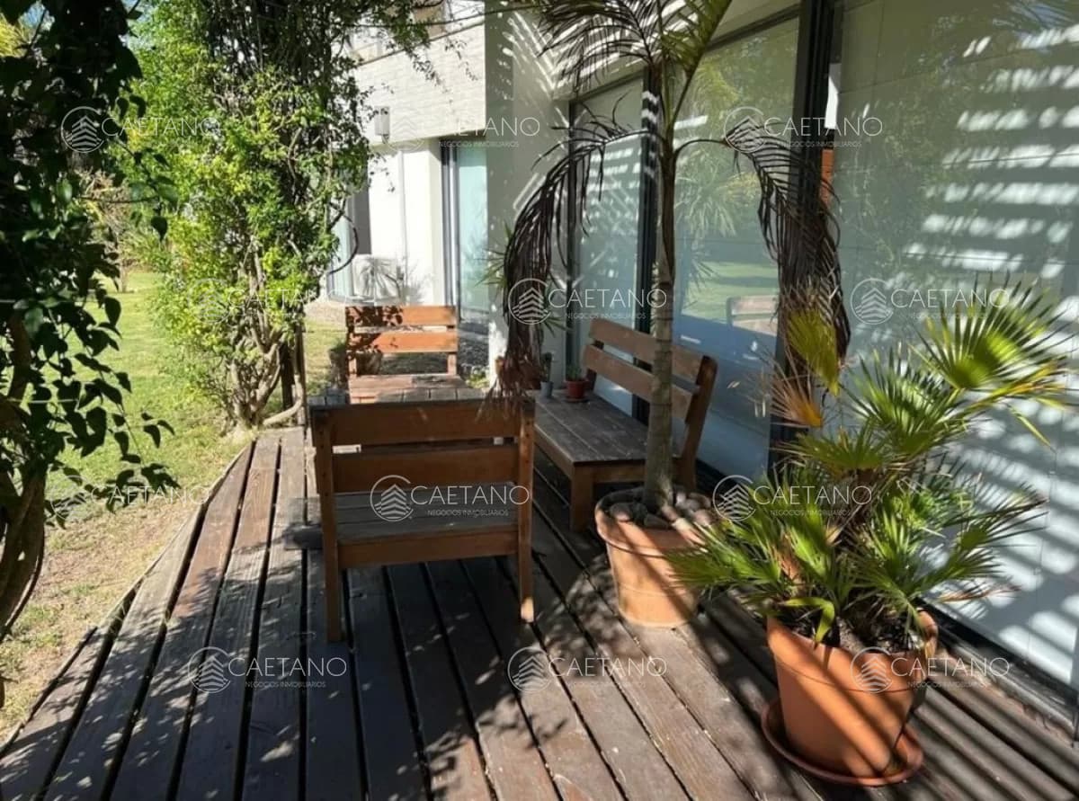 Hermosa casa de 4 dormitorios en agradable entorno. — foto 3
