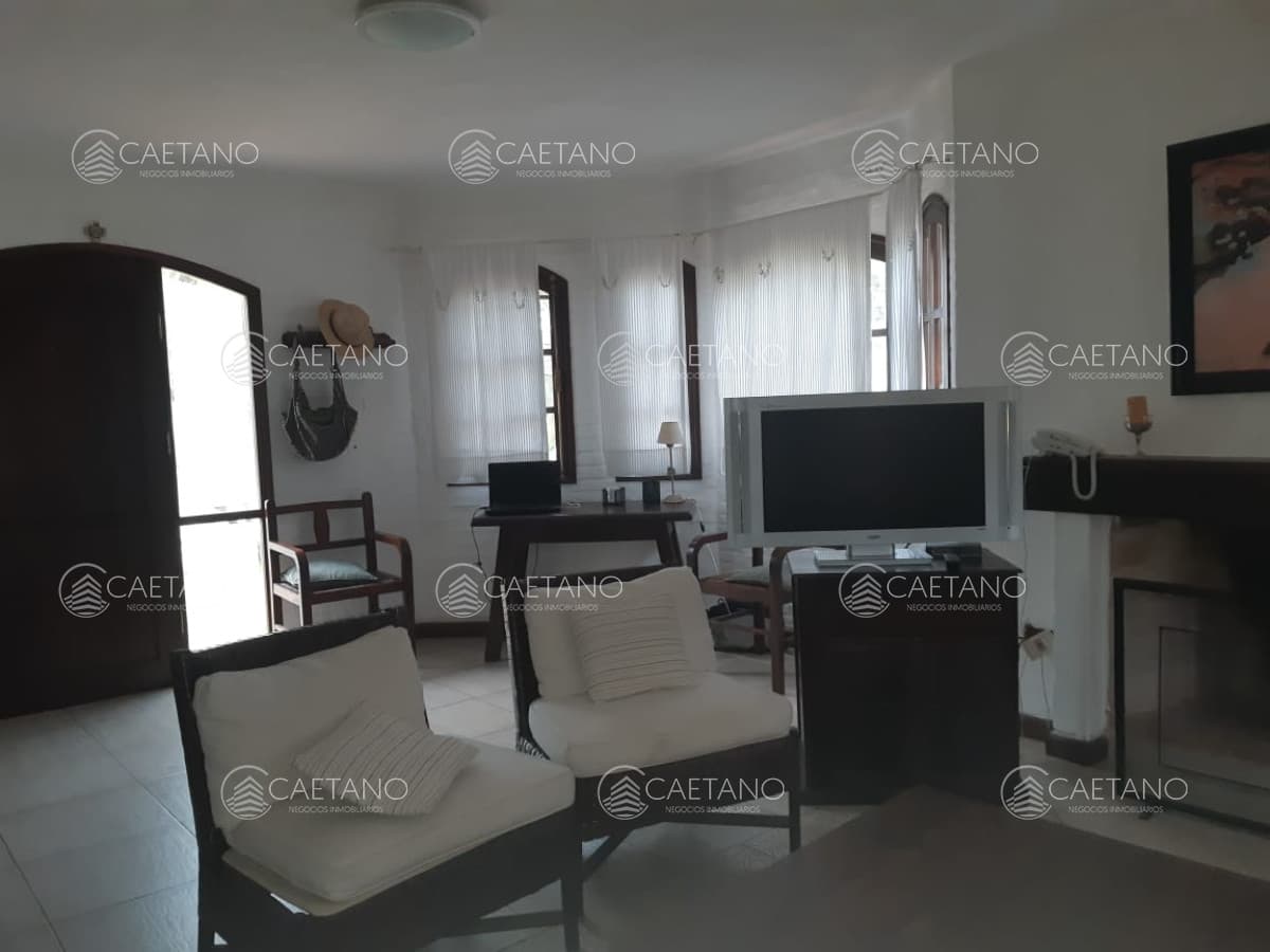 Barrio cerrado a pasos del mar con todos los servicios. Solanas, Punta del Este. Chalet en venta — foto 3
