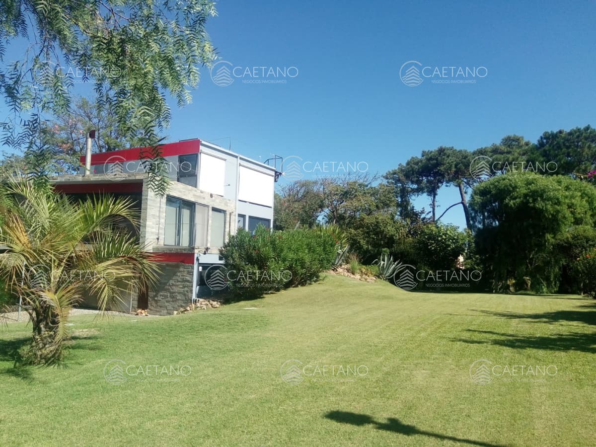 Hermosa casa en venta de 2 dormitorios. — foto 3