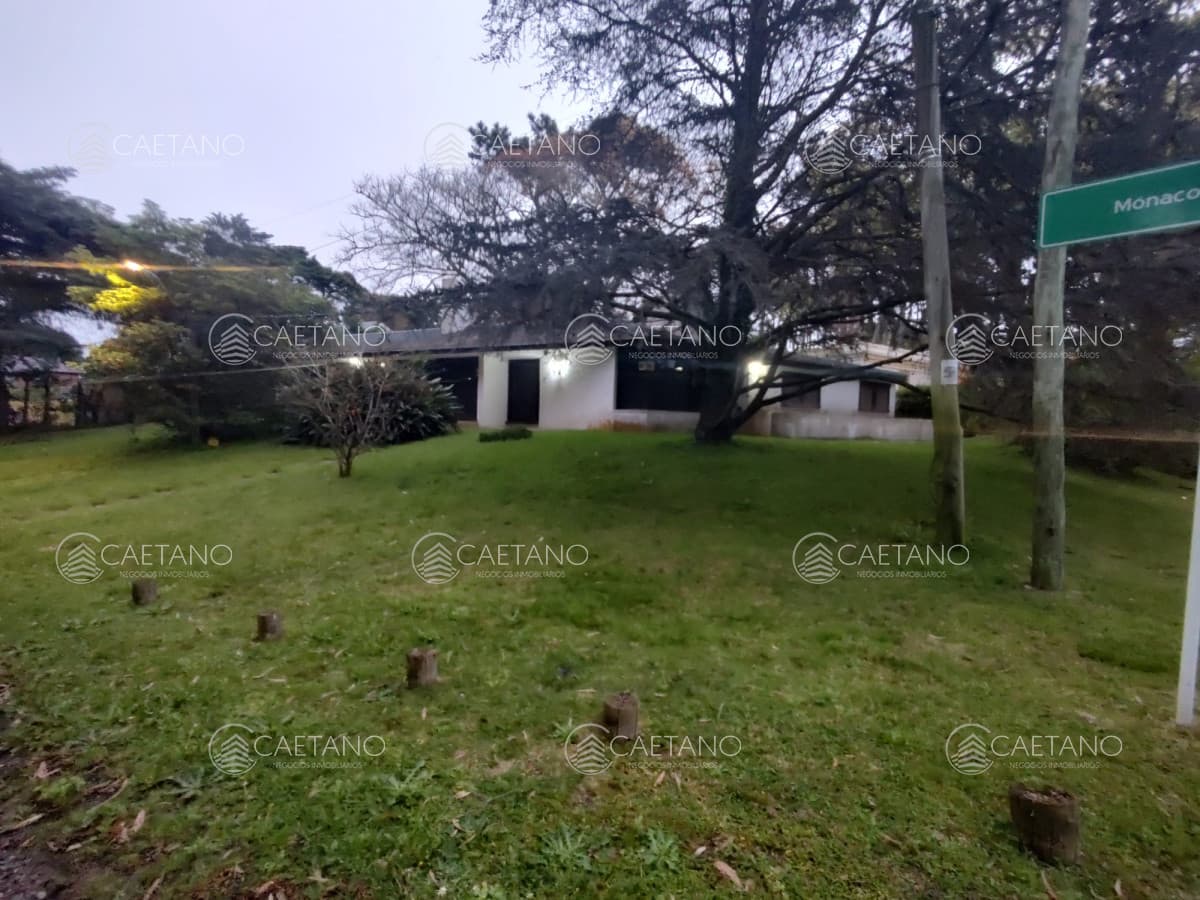 En venta Casa en Lugano - Punta del Este de 3 dormitorios.