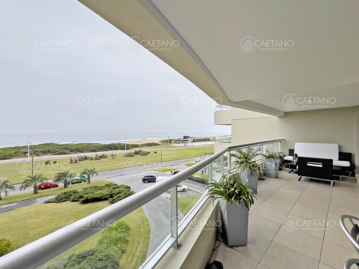 Apto en venta Punta Este
