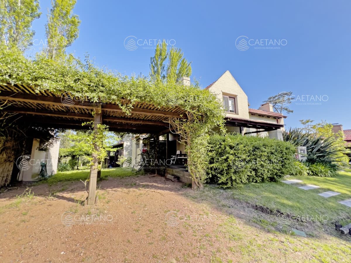 Casa en venta en Barrio privado — foto 2