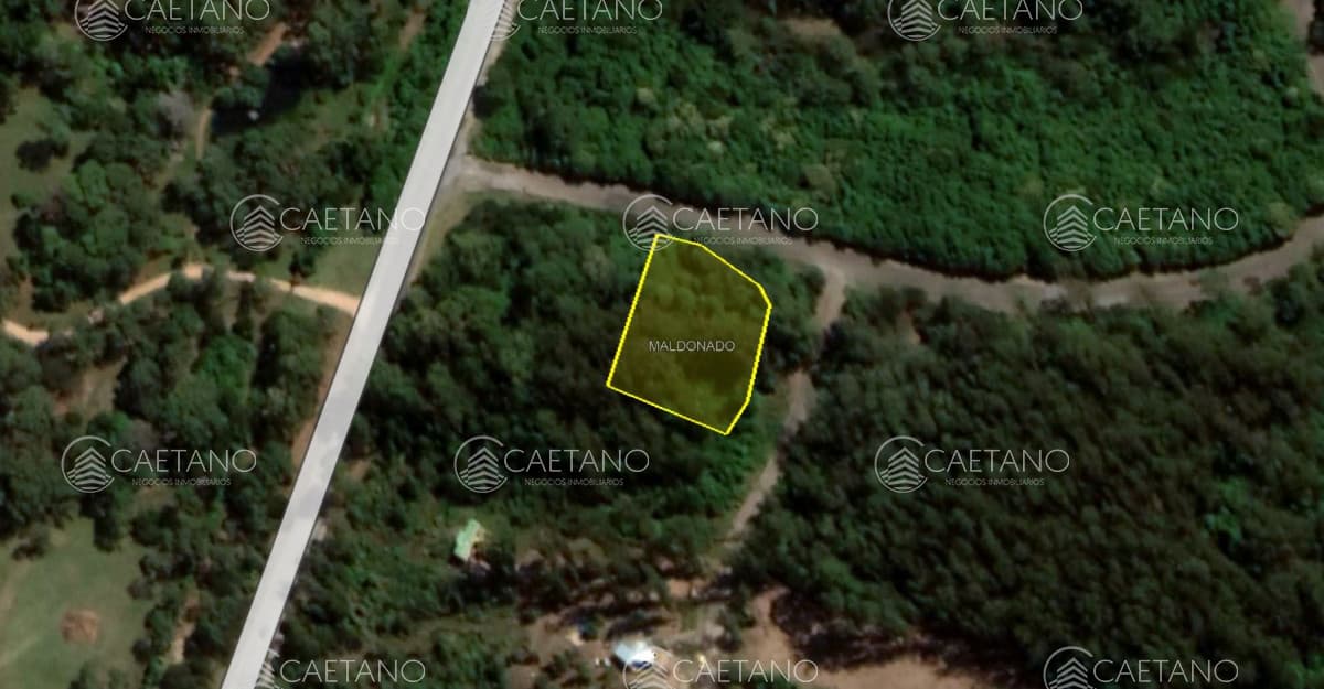 Venta de Terreno en Las Cumbres.