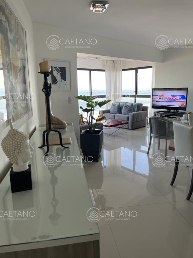 PUNTA DEL ESTE BRAVA PRIMERA LINEA 3 DORMITORIOS SERVICIOS — foto 2