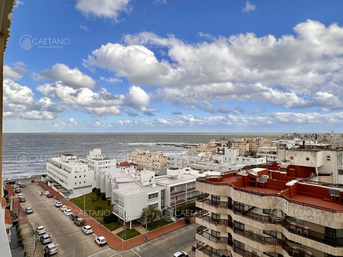 En Venta, a 100 metros del mar, Península Punta del Este