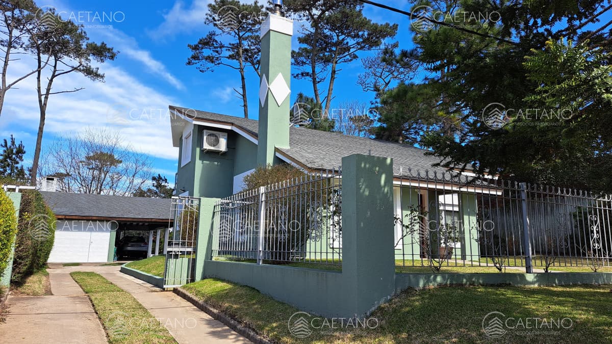 Casa en venta, Pinares a dos cuadras del mar. — foto 2