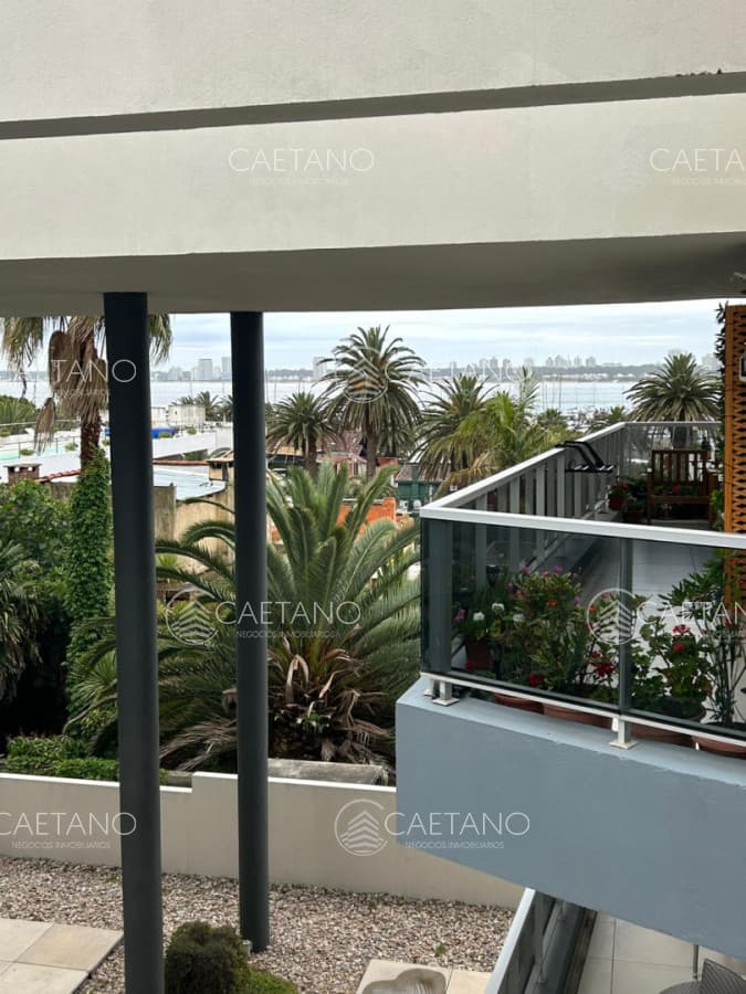 Apartamento con vista al puerto — foto 3