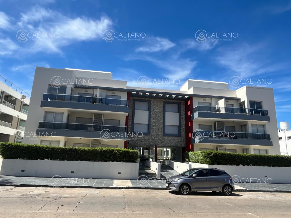 Apartamento con vista al puerto — foto 2
