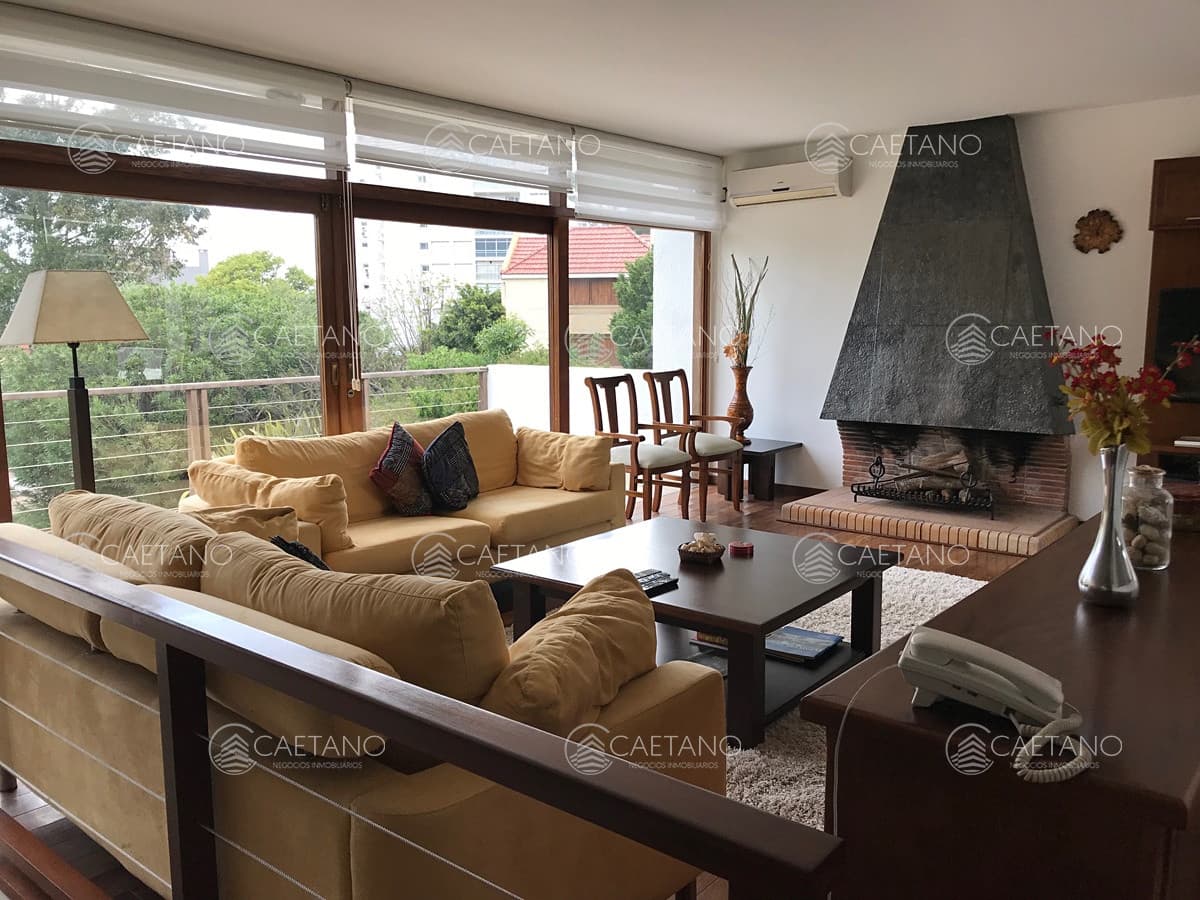 Casa en Mansa 4 dormitorios con piscina y barbacoa — foto 2
