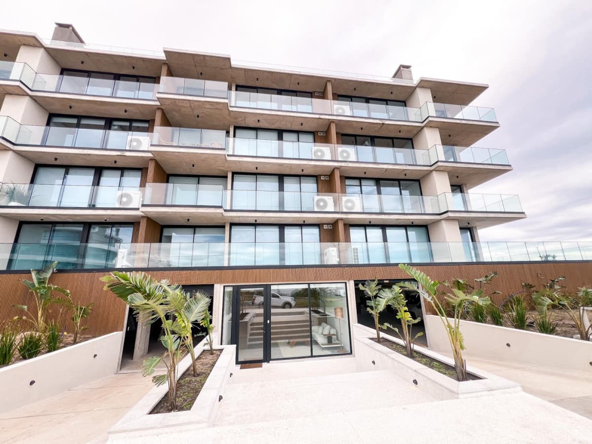 Venta de apartamento, con 2 dormitorios, a estrenar playa mansa