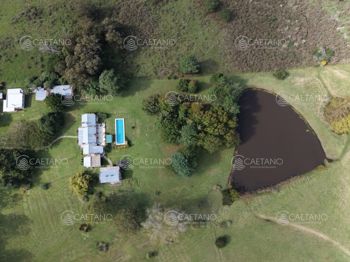 Alquiler de verano, chacra de 6 dormitorios en La Barra ( Portal Bosque ) — foto 3