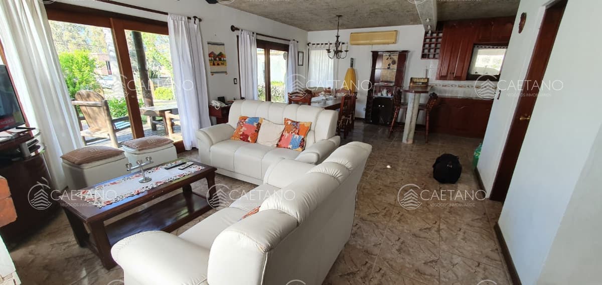 Casa 3 dormitorios. Completa. Ideal para sus vacaciones. Consulte. — foto 3