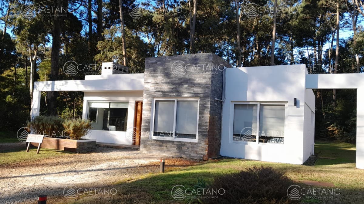 Casa en venta en Punta Ballena