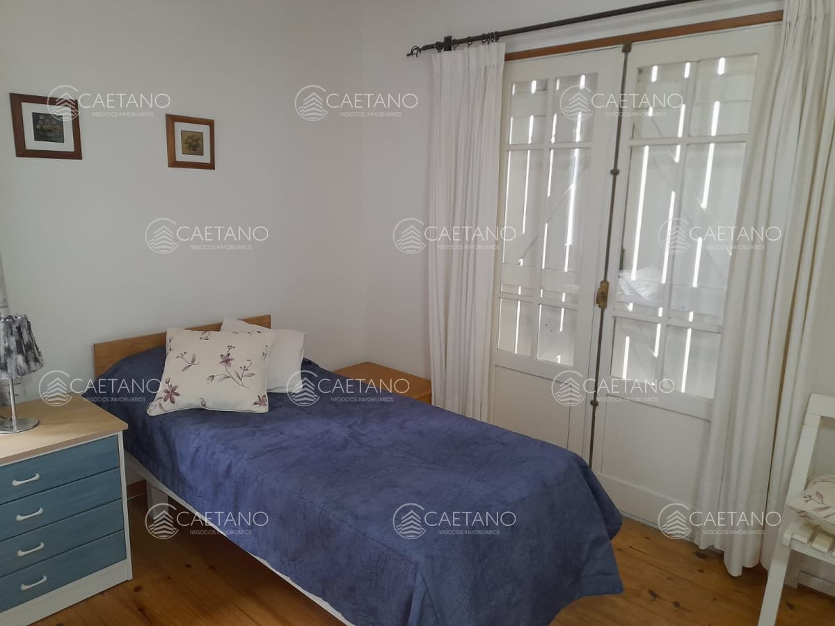 Casa en alquiler temporal 3 dormitorios en Manantiales — foto 2